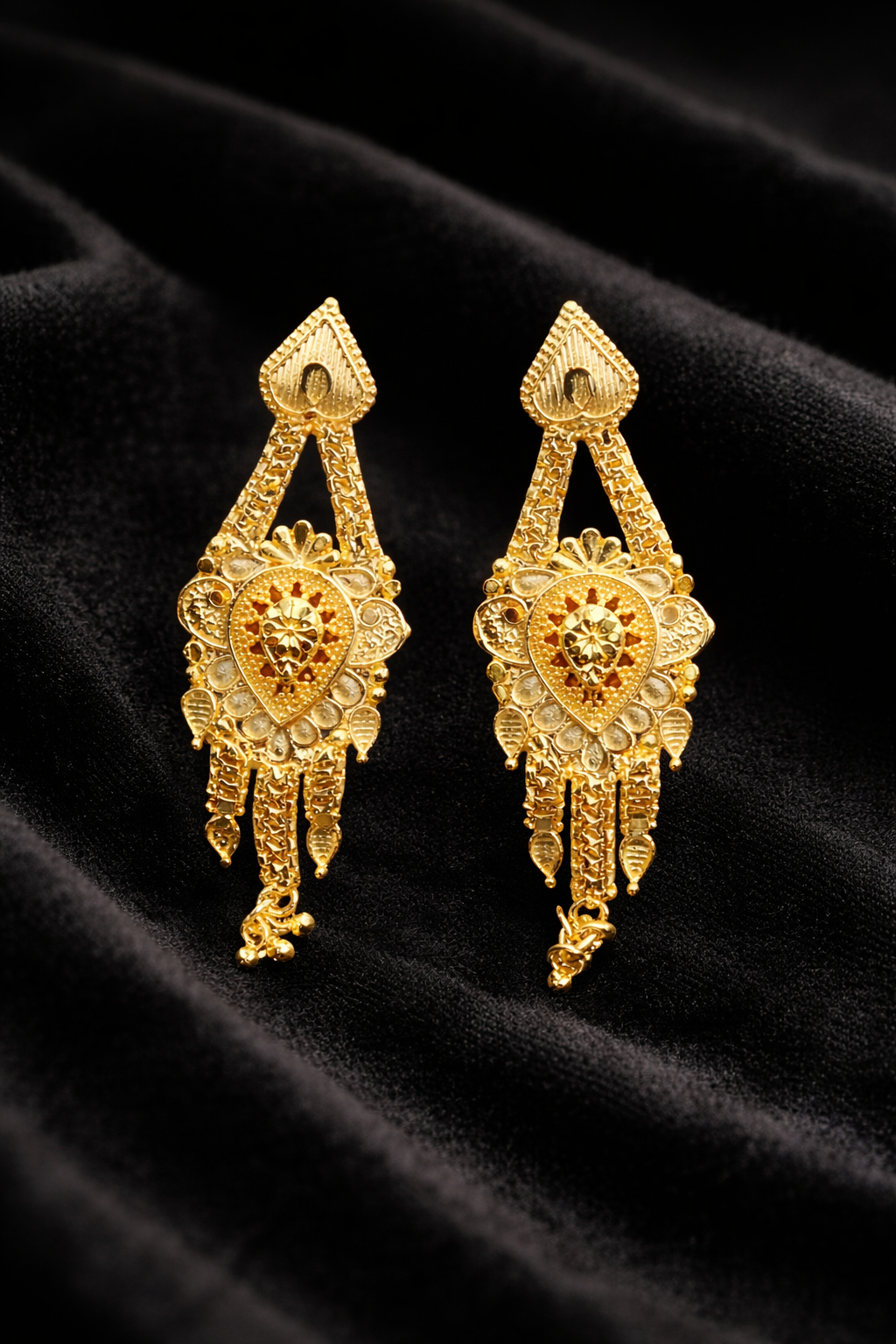 Regal Ethnic Gold Necklace Set for Weddings & Festive Wear