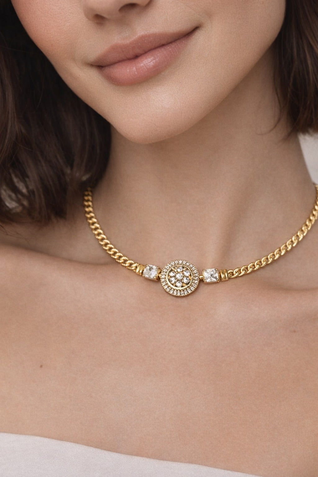 Elegant Diamond-Inspired Gold-Plated Choker Necklace