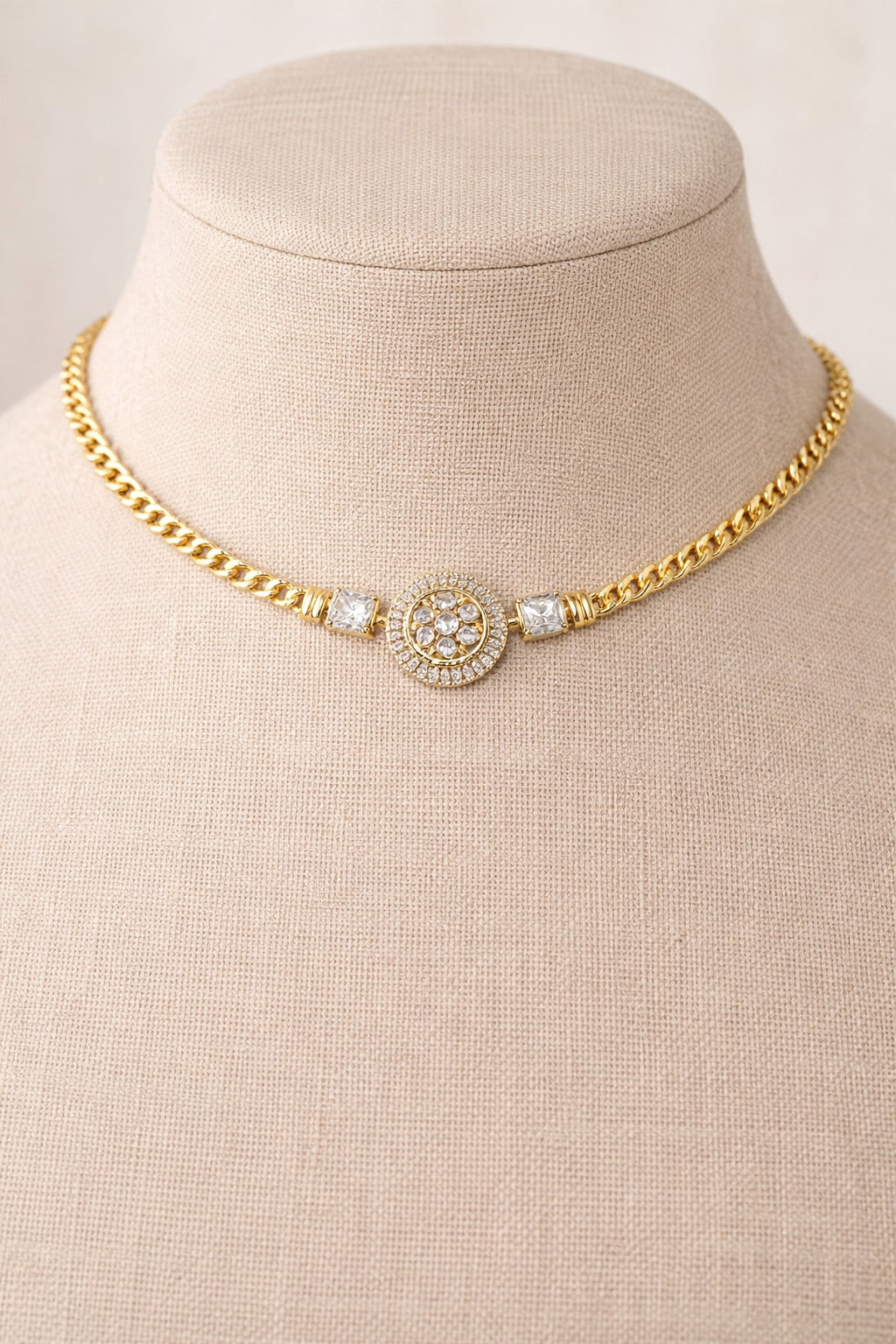 Elegant Diamond-Inspired Gold-Plated Choker Necklace