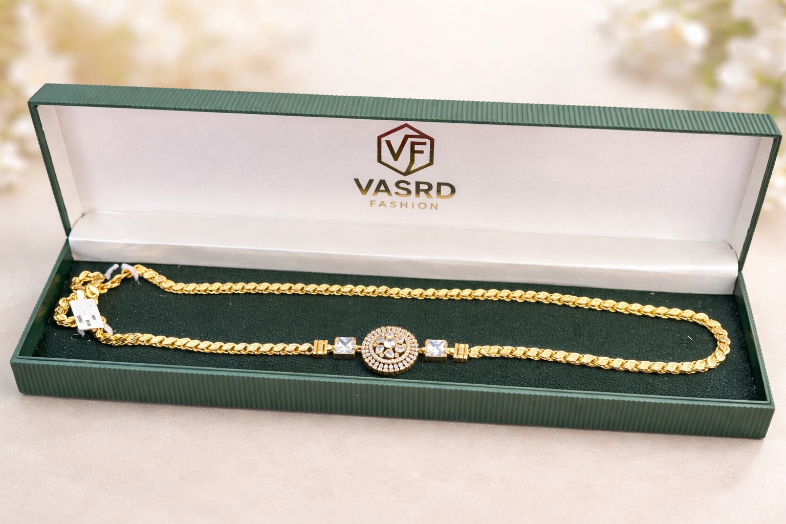 Elegant Diamond-Inspired Gold-Plated Choker Necklace