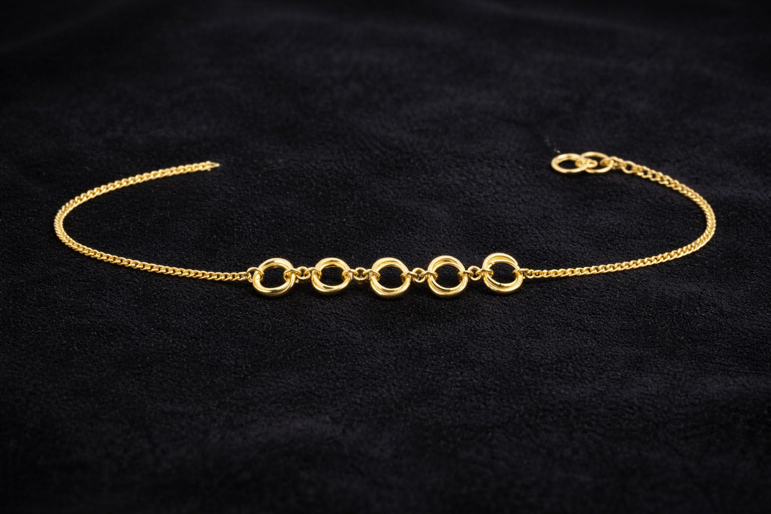 Elegant Five-Circle Gold Chain Bracelet