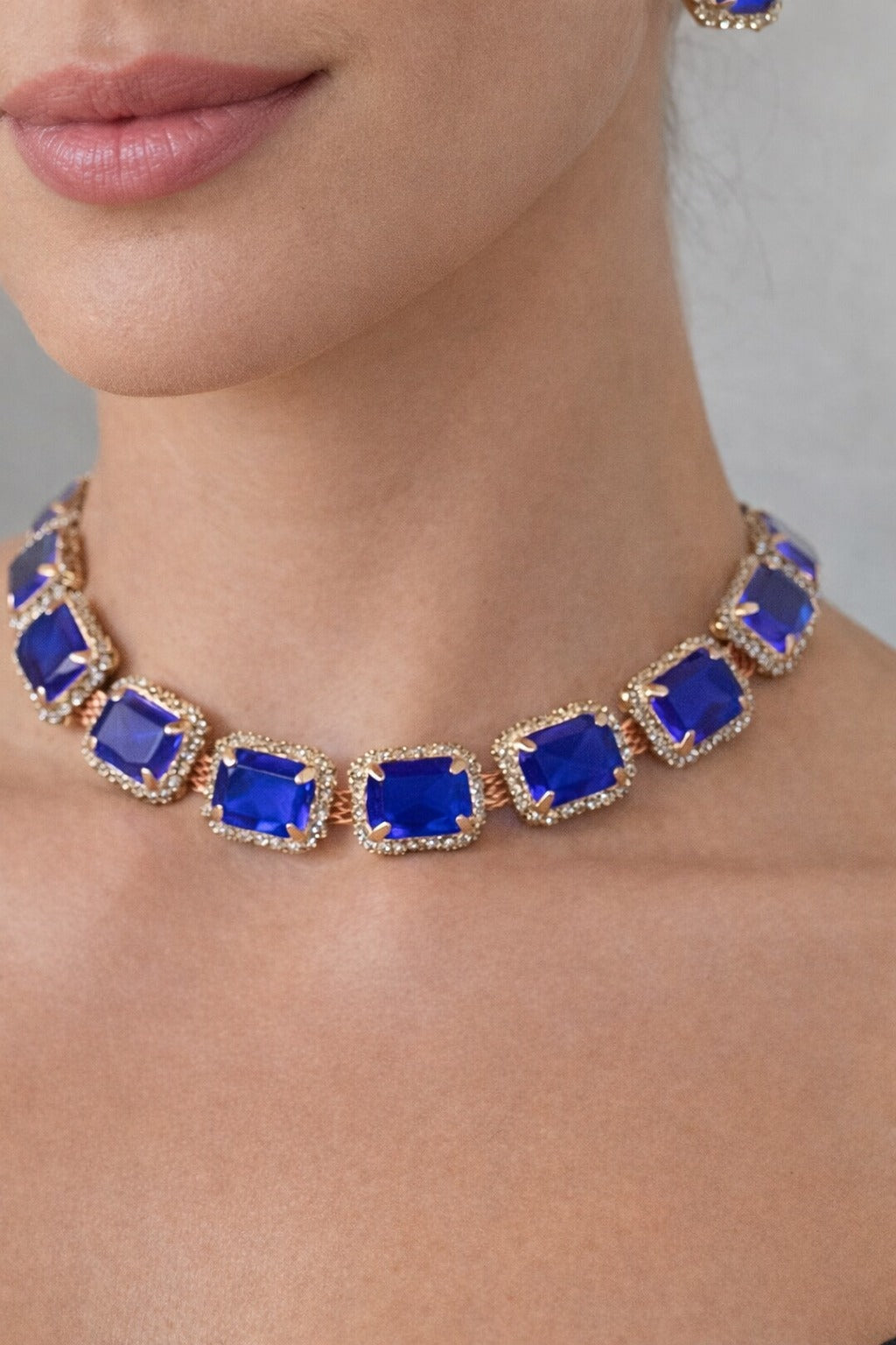 Royal Sapphire Elegance Necklace & Earrings Set