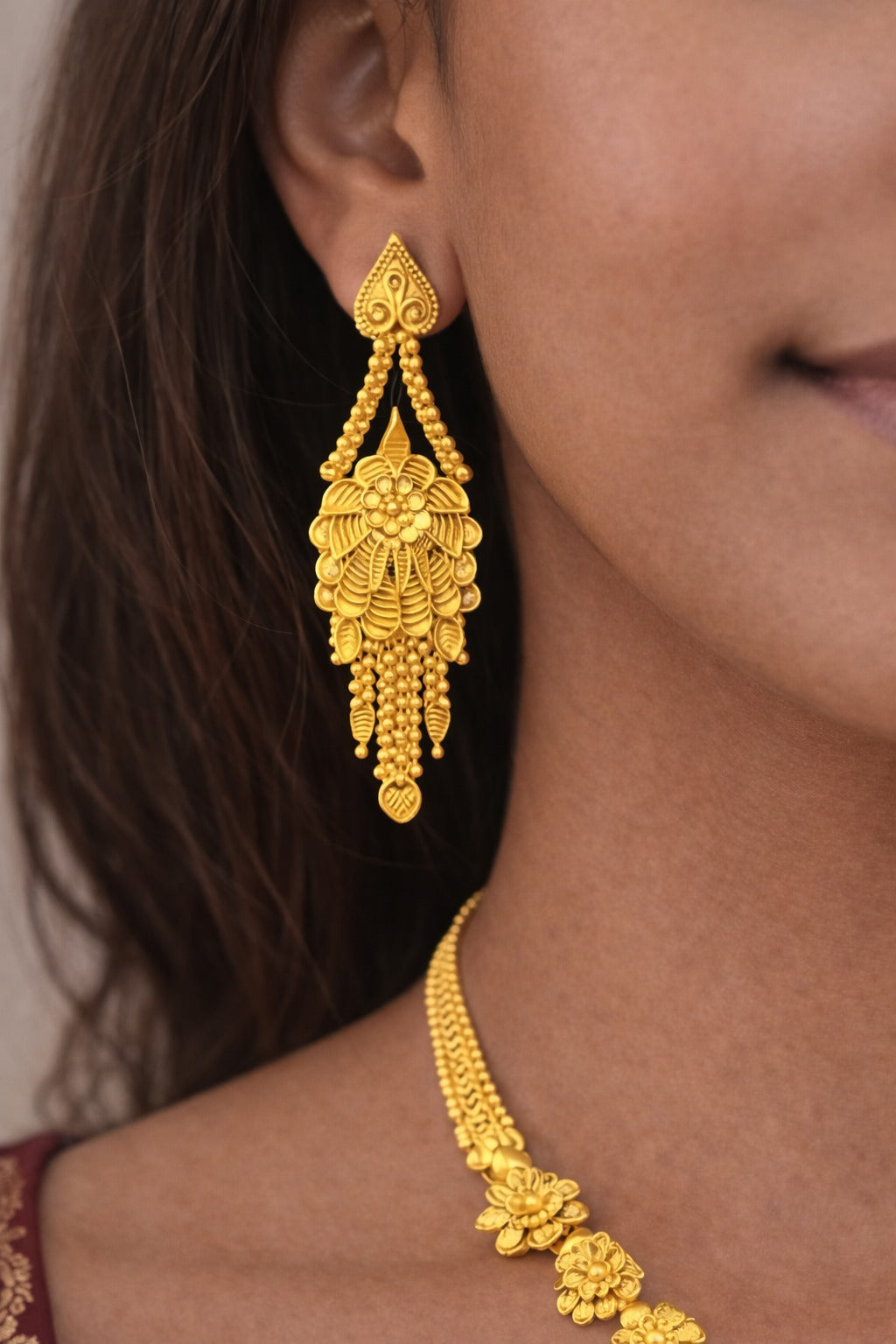 Royal Sunflower Heritage Gold Necklace Set with Statement Pendant & Long Earrings