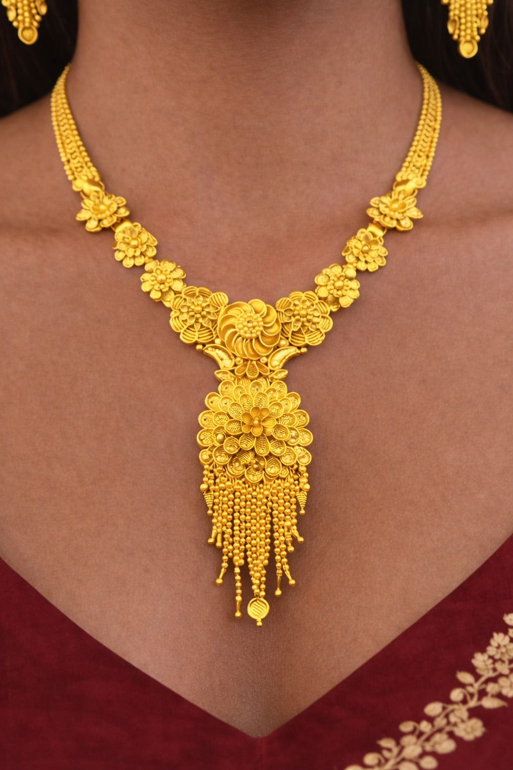 Royal Sunflower Heritage Gold Necklace Set with Statement Pendant & Long Earrings