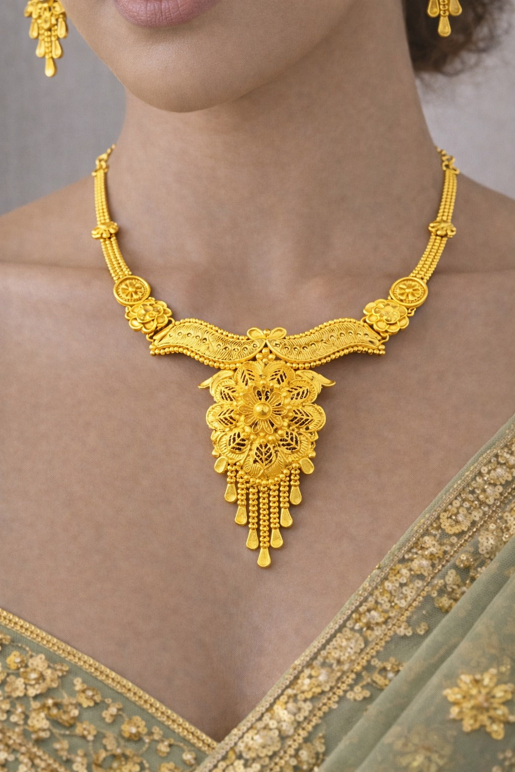 Royal Filigree Gold Floral Necklace Set with Statement Pendant & Matching Earrings