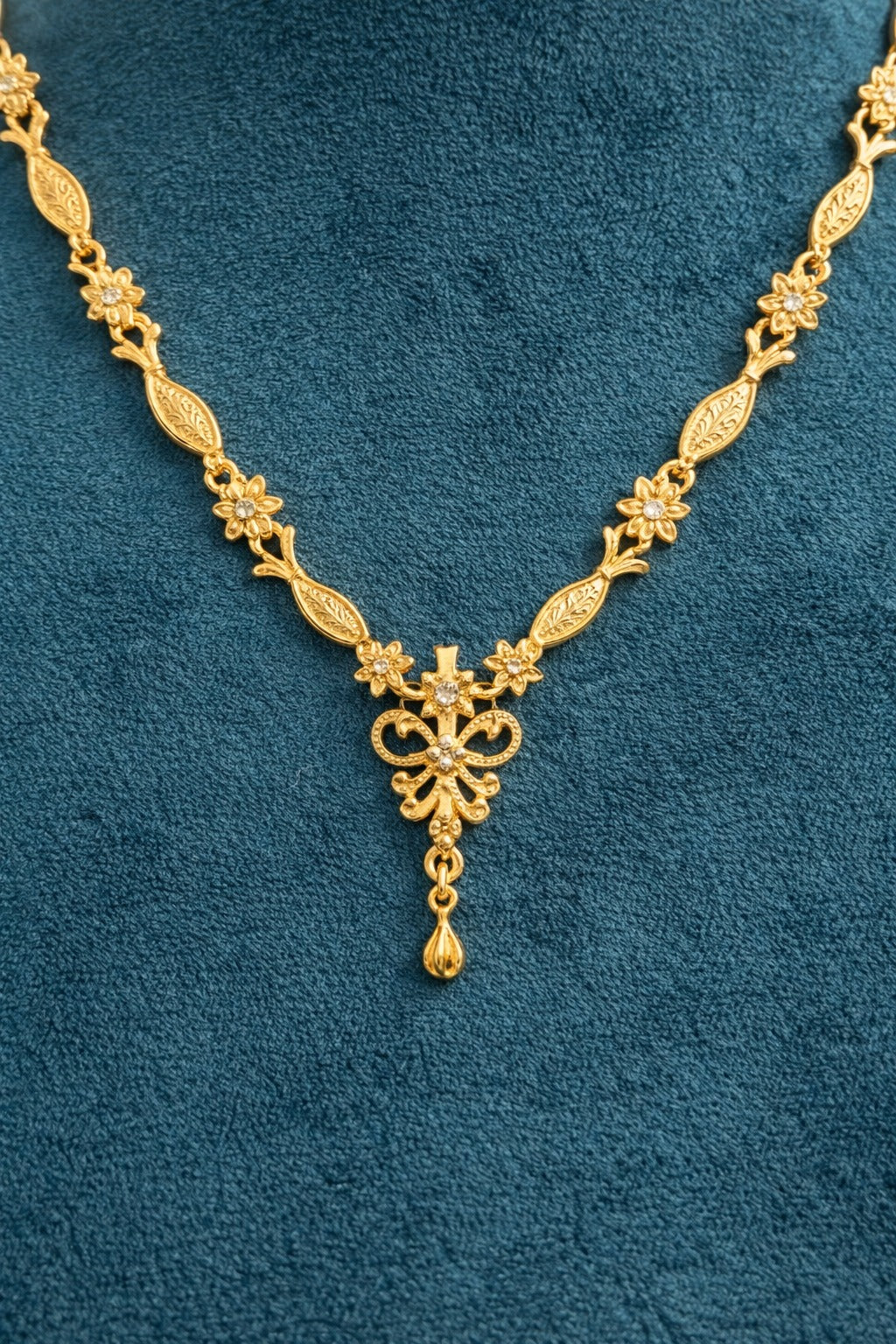 Elegant Floral Drop Gold Necklace Set