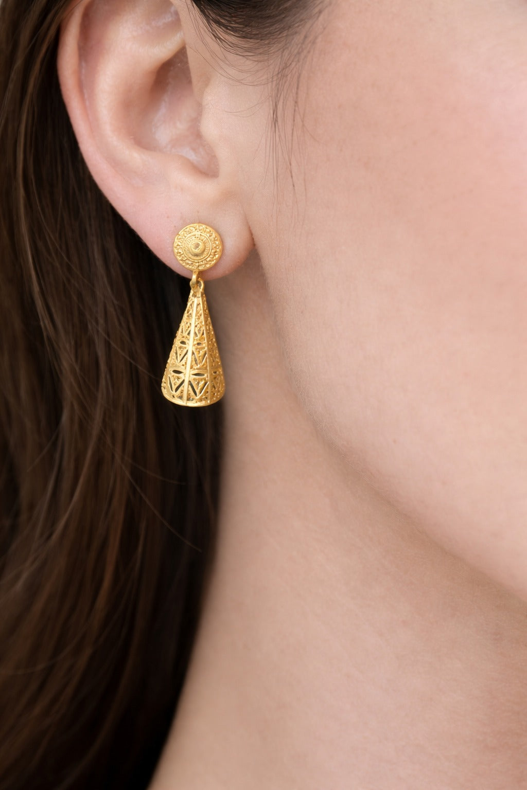 Royal Filigree Cone Pendant Necklace Set