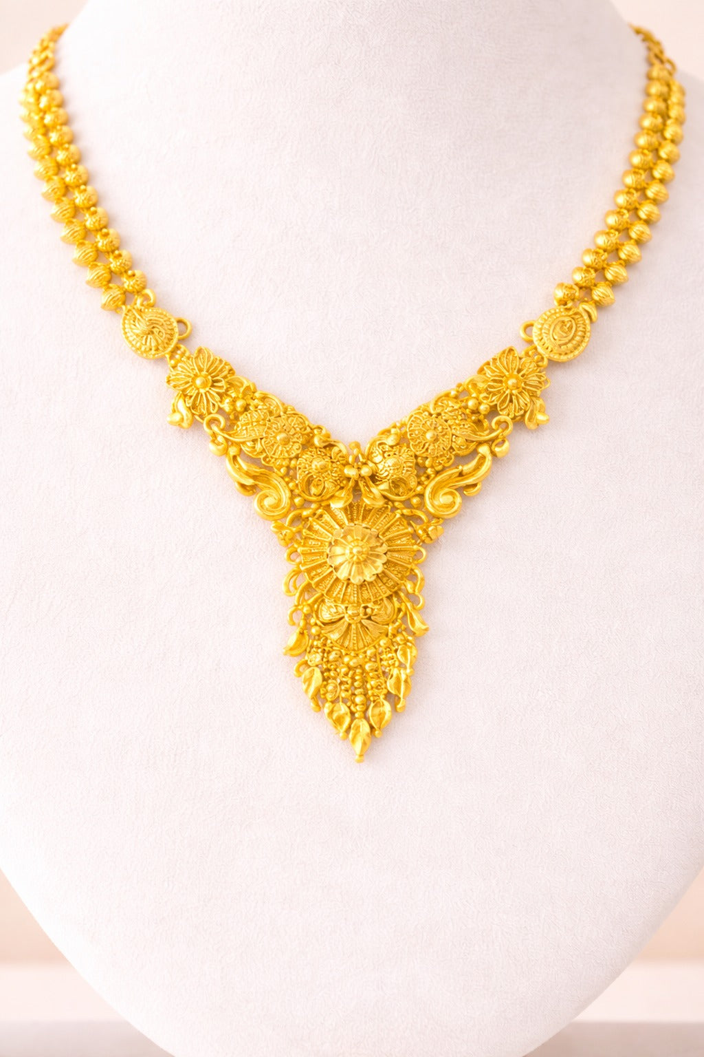 Royal Paisley Blossom Gold Necklace Set