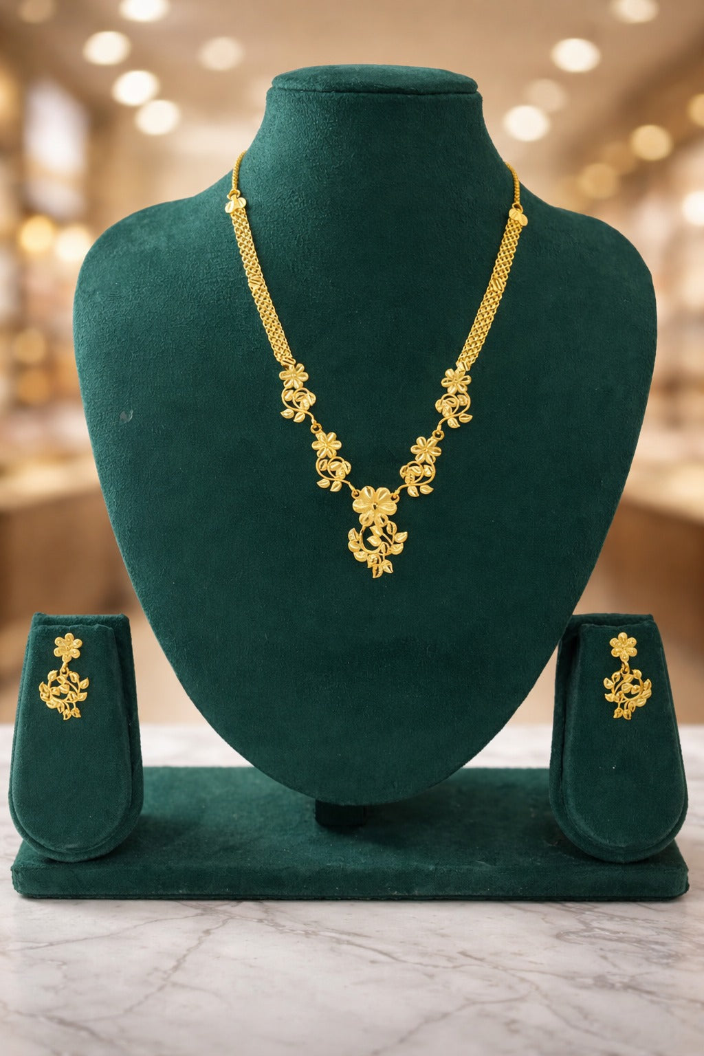 Elegant Floral Vine Gold Necklace – Classic Ethnic Statement Design