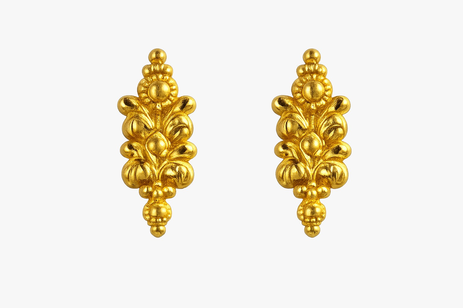 Classic Leaf Motif Gold Necklace & Earrings Set