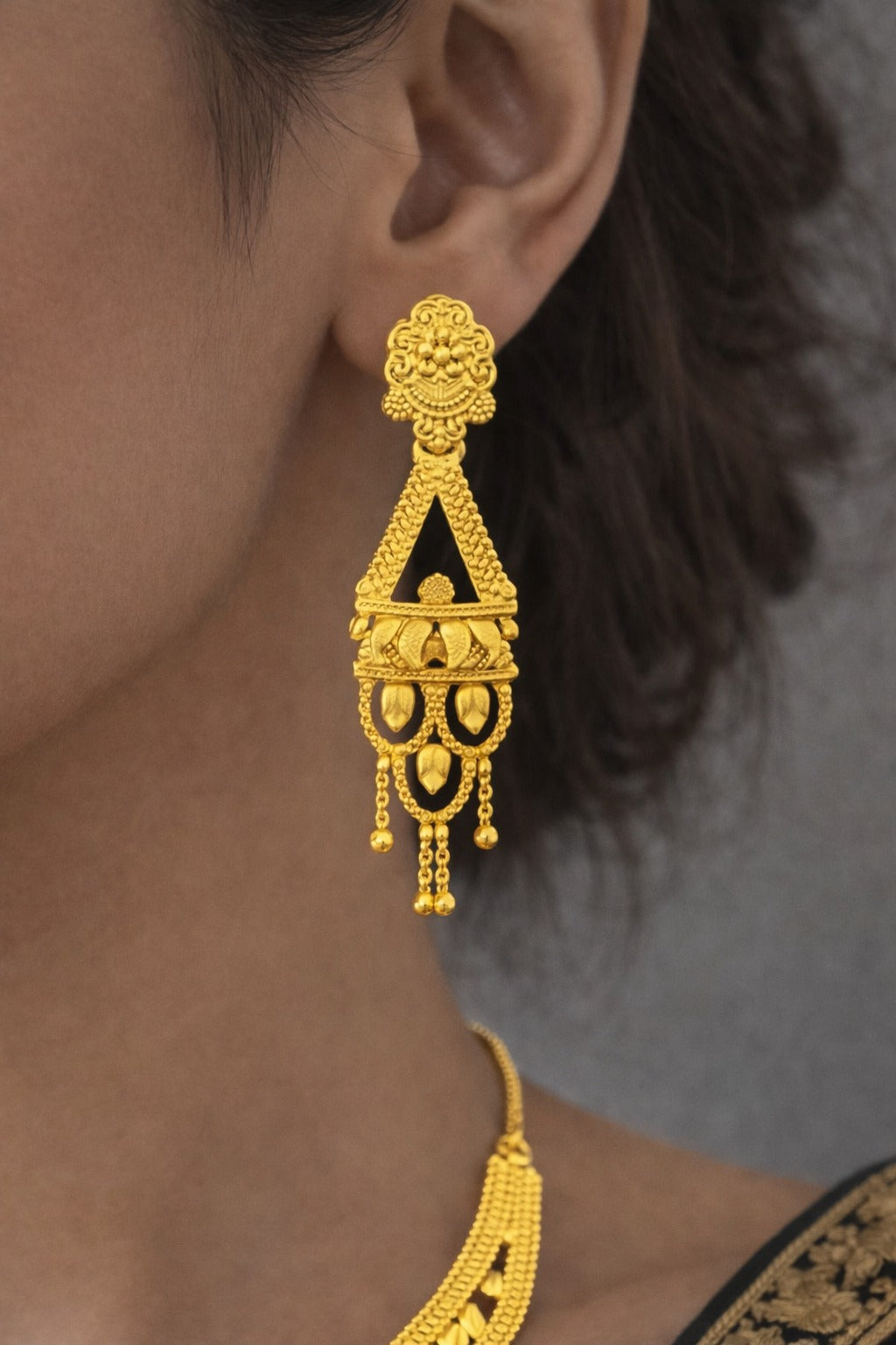 Royal Cascade Leaf Gold Necklace & Earrings Set