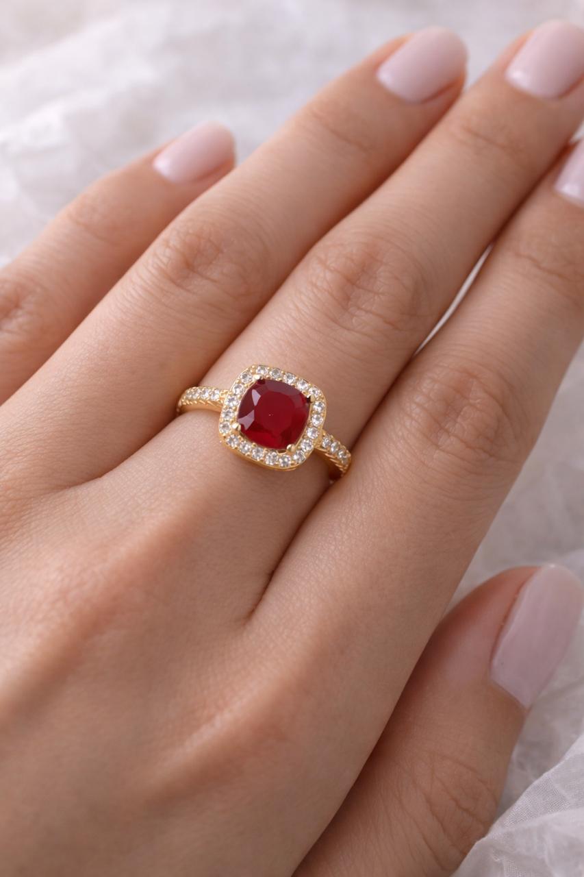 Regal Ruby Glow Gold Ring