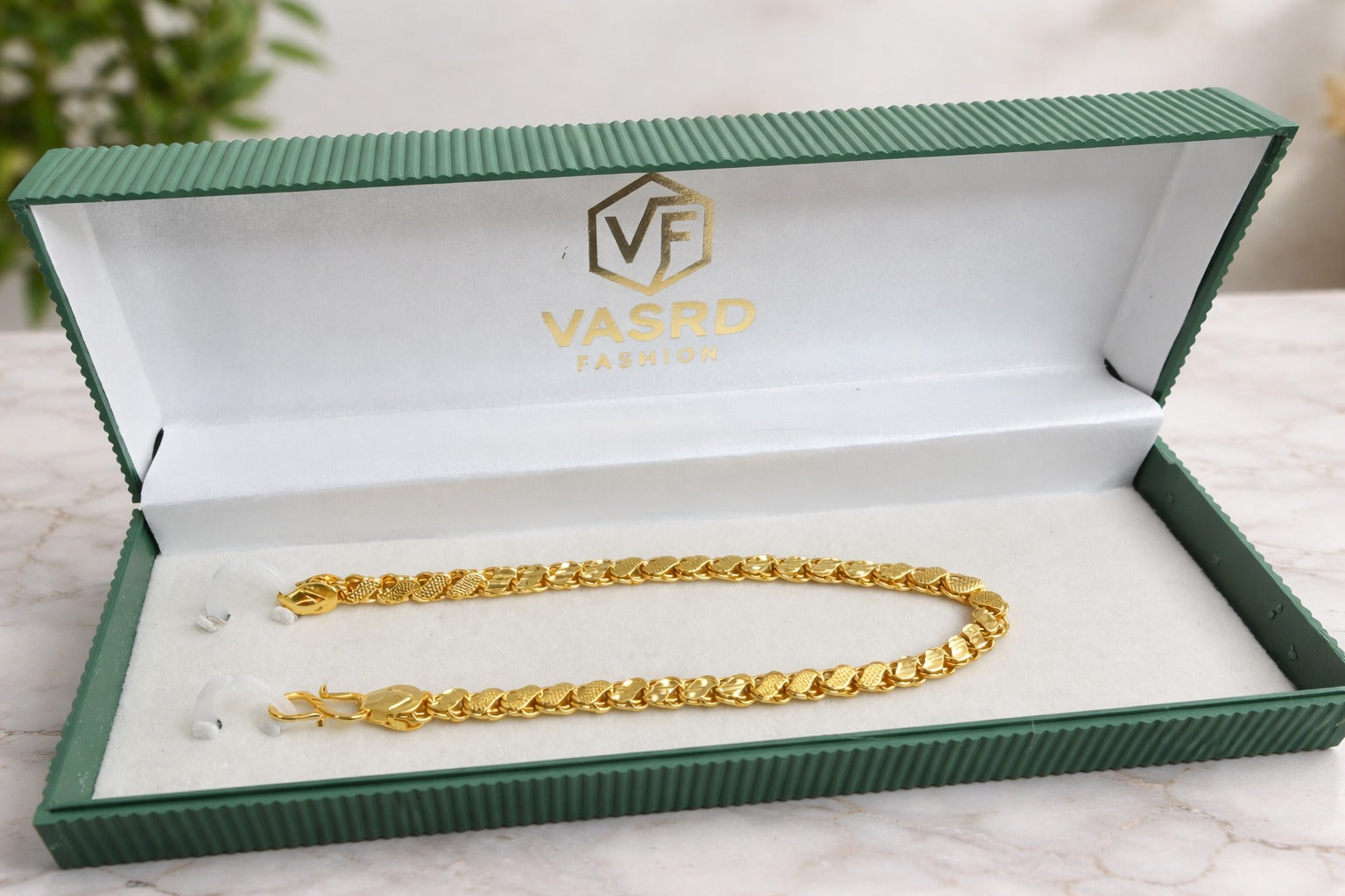 Gold-tone link bracelet